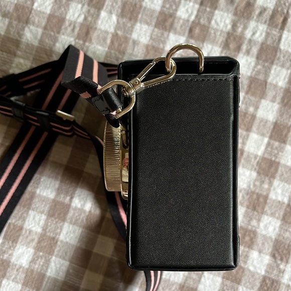 Kate Spade Oh Snap camera shaped crossbody bag - Picture 3 of 6